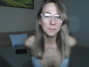 girl Stripxhat - Live Lesbian, Teen, Mature Sex Webcam with viktoriaaember