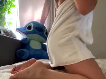 girl Stripxhat - Live Lesbian, Teen, Mature Sex Webcam with laraa_04