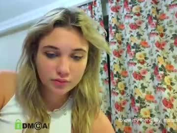 girl Stripxhat - Live Lesbian, Teen, Mature Sex Webcam with miaa_kkk