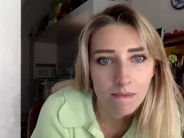 girl Stripxhat - Live Lesbian, Teen, Mature Sex Webcam with athenaskisses1