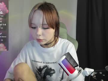 girl Stripxhat - Live Lesbian, Teen, Mature Sex Webcam with gummi_heart