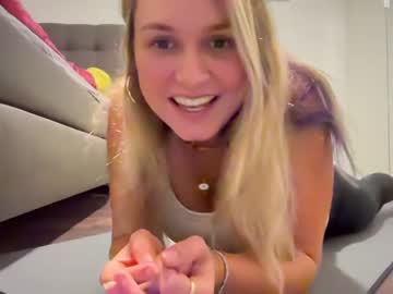 girl Stripxhat - Live Lesbian, Teen, Mature Sex Webcam with sarahsapling